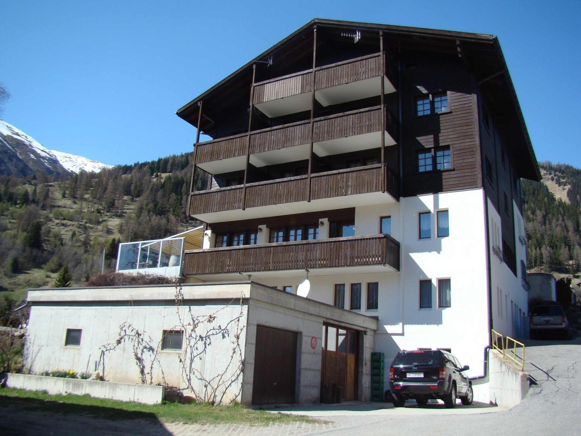 Hotel Weisshorn Goms Bagian luar foto