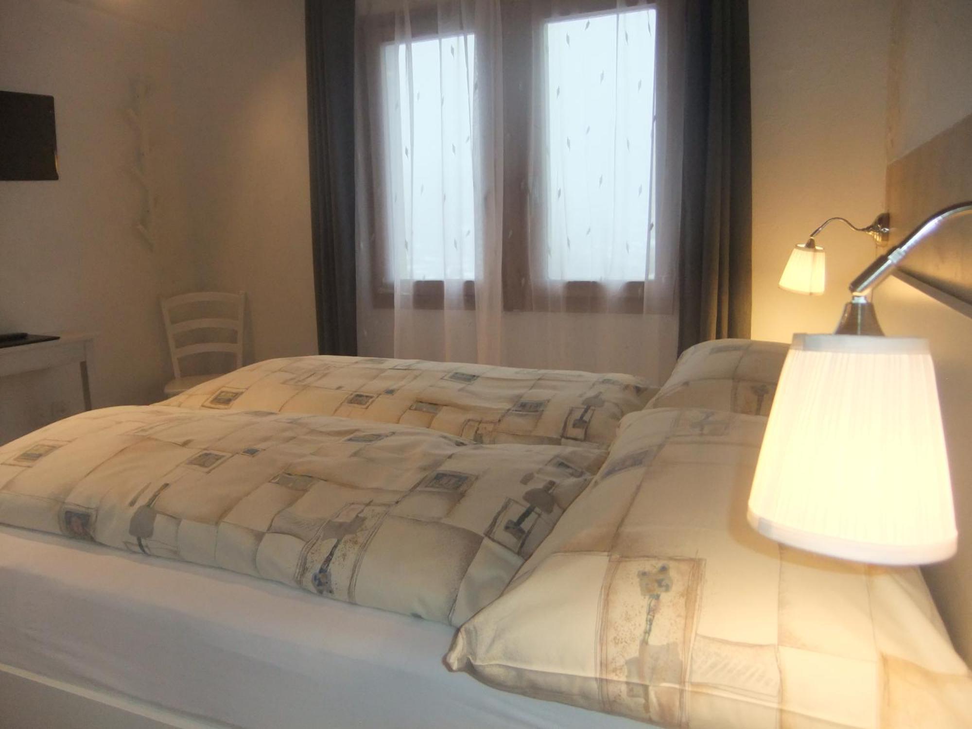 Hotel Weisshorn Goms Ruang foto